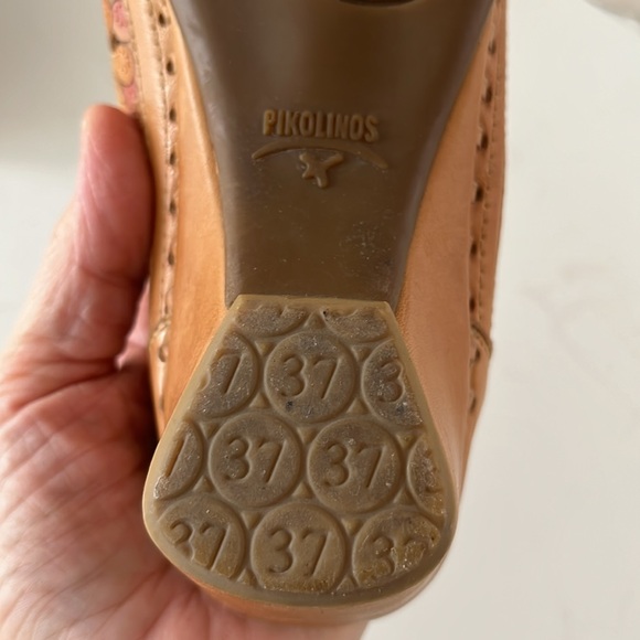 VGUC Pikolinos Romana tan with pink & green floral appliqué low heel mules - Picture 8 of 8